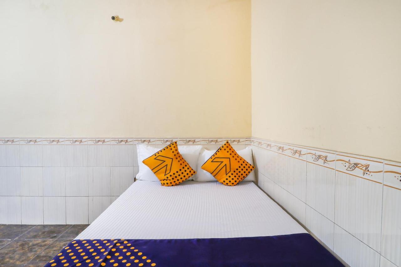 Spot On 66527 Pallavi Lodge Ulhāsnagar Extérieur photo